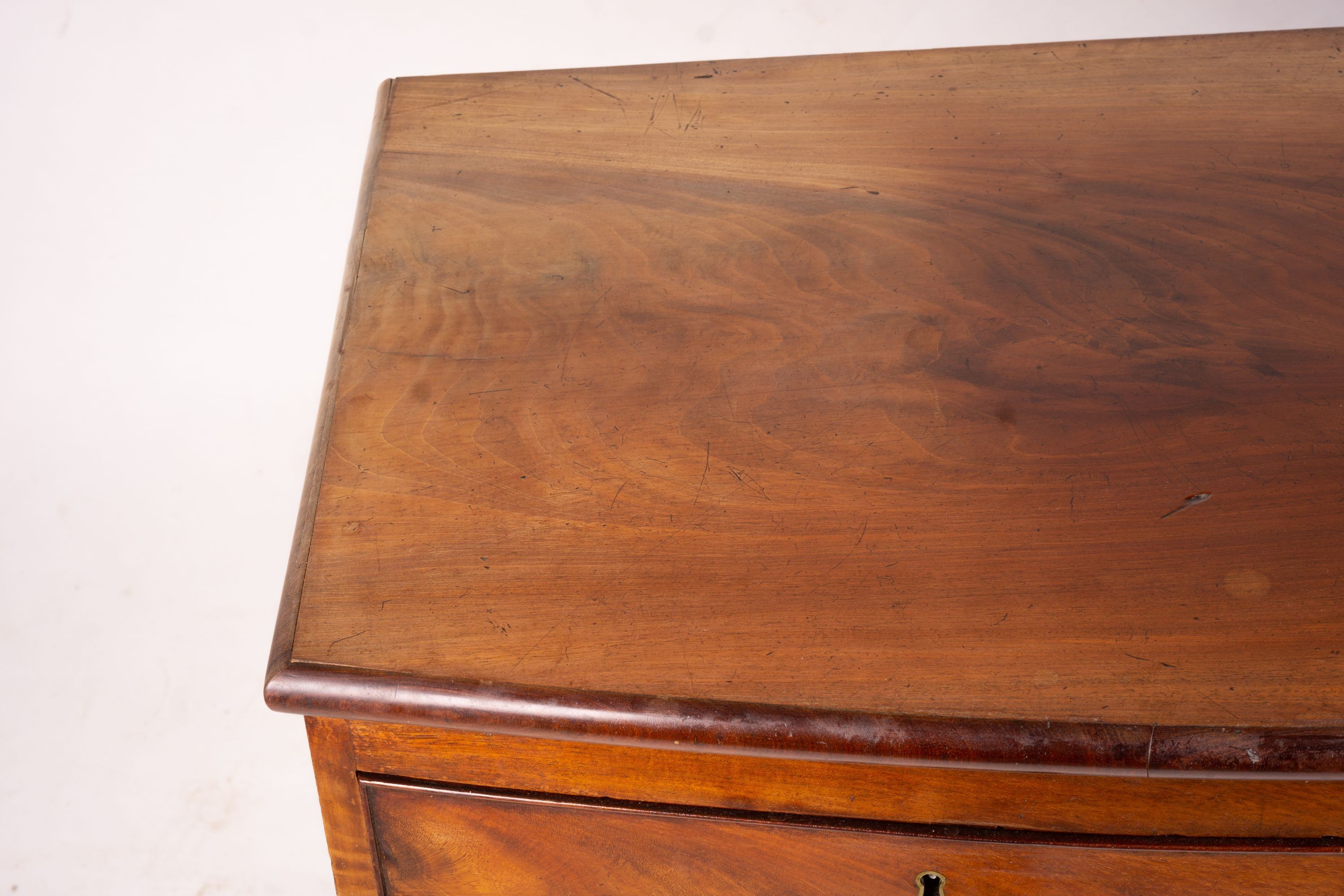 A Regency mahogany bow fronted chest, width 90cm, depth 50cm, height 90cm